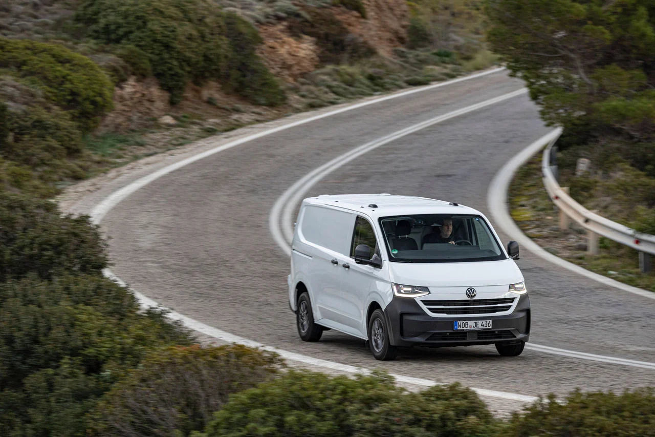 VW Transporter 2025