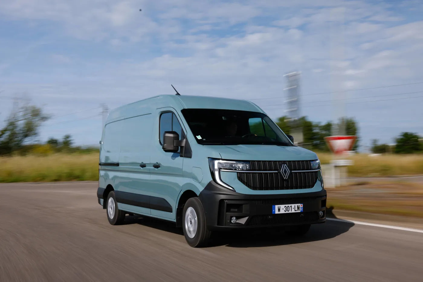 Renault Master E-Tech | Review