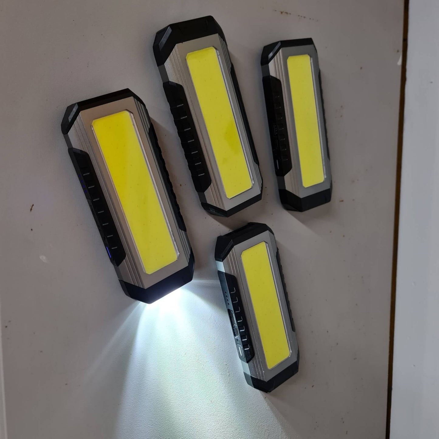 Waterproof Magnetic Flashlight – Portable COB LED Work Light & Power Bank for Emergencies