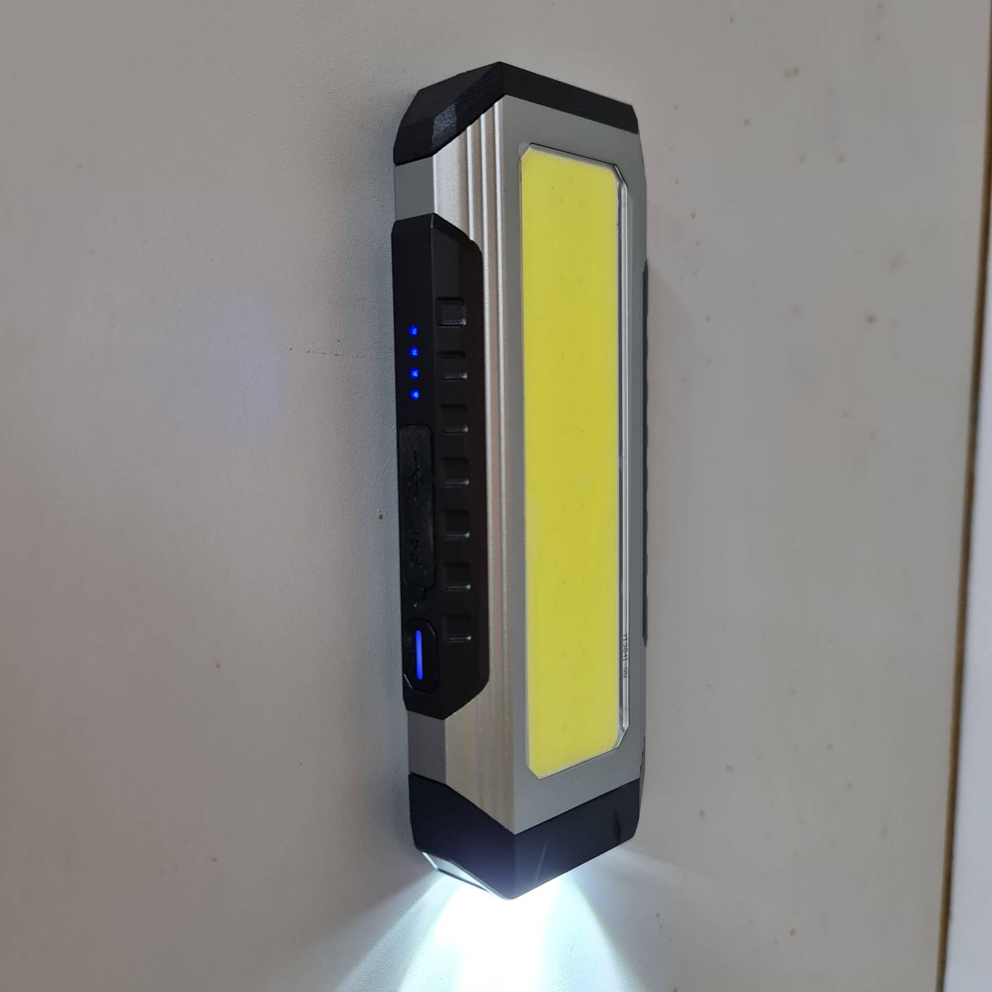 Waterproof Magnetic Flashlight – Portable COB LED Work Light & Power Bank for Emergencies