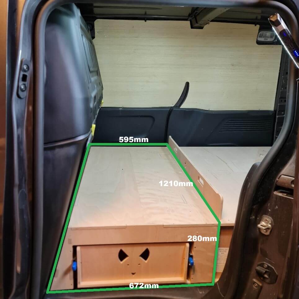 Measurement details of a wooden platform inside a vehicle with dimensions labeled.