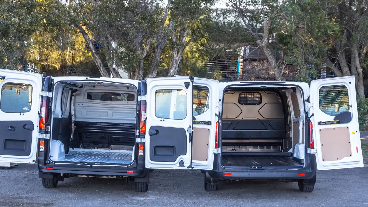 Ford Transit vs Renault Trafic