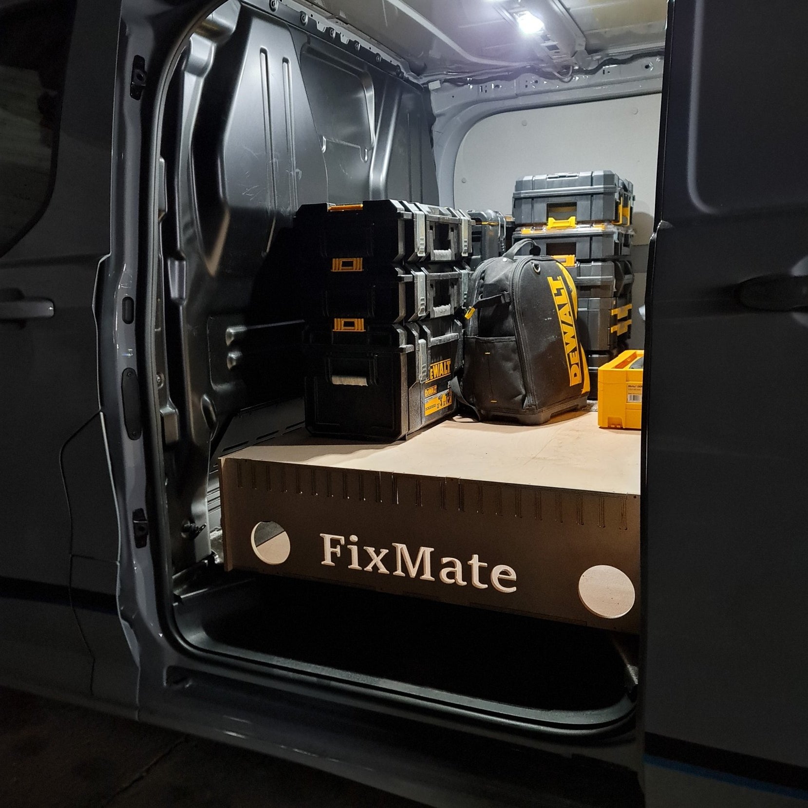 Underfloor storage false floor for Ford Transit Custom