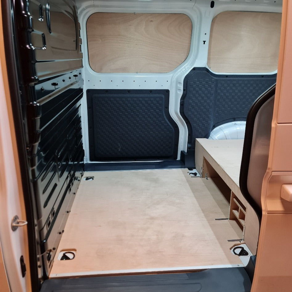 Heavy-duty Kia PV5 van racking and floor