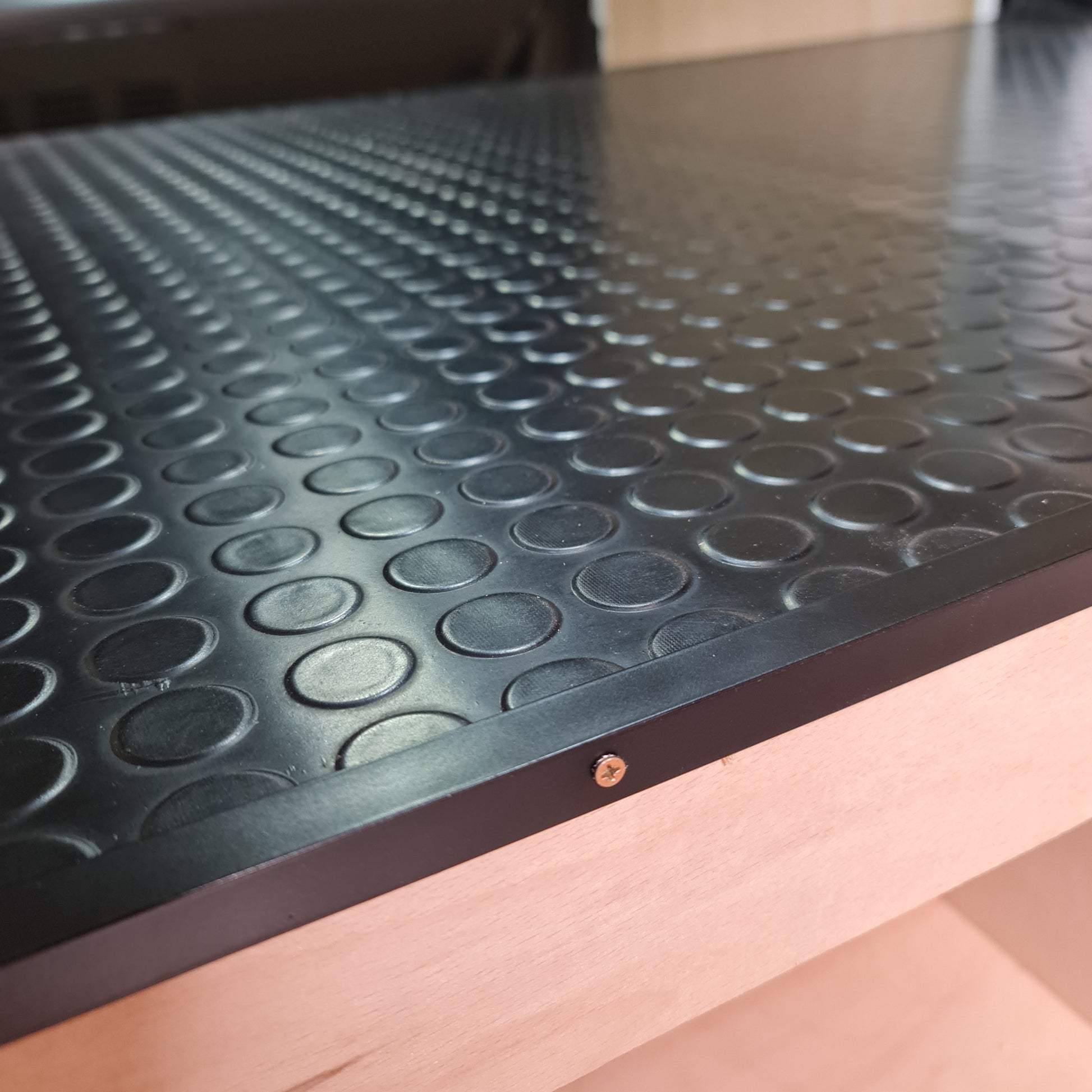Pre‑cut non‑slip rubber matting for Toyota Proace false floor