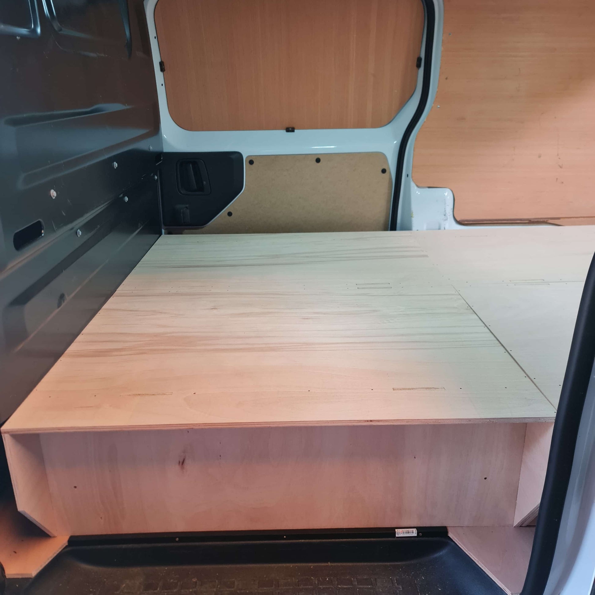Toyota Proace raised false floor storage system for tools, pipes, fittings and work equipment