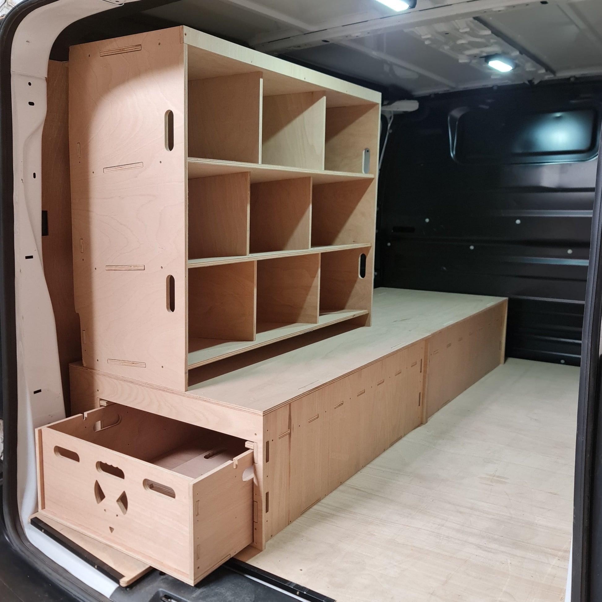 Vauxhall Vivaro full-length drawer with Euro box storage for tools and parts