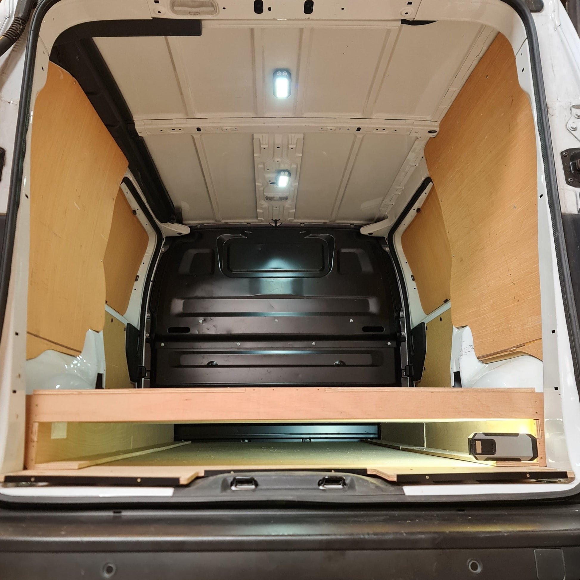 Vauxhall Vivaro false floor for plasterboard, plywood and sheet materials